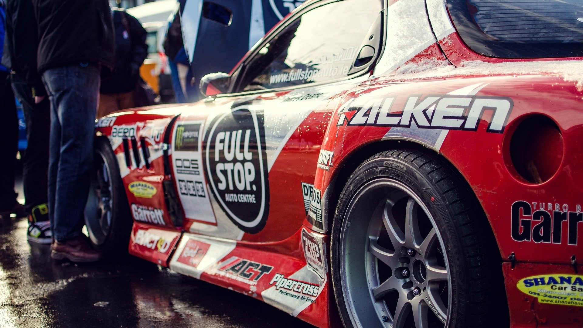 Die PS Days sind der Motorsport- und Tuning-Hotspot in Europa getunter roter Sportwagen